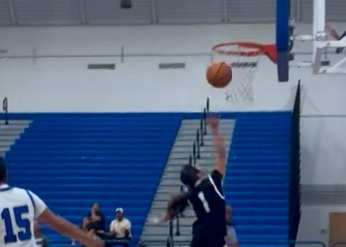 Freshman Point Guard Mika Kato scores for SMC!